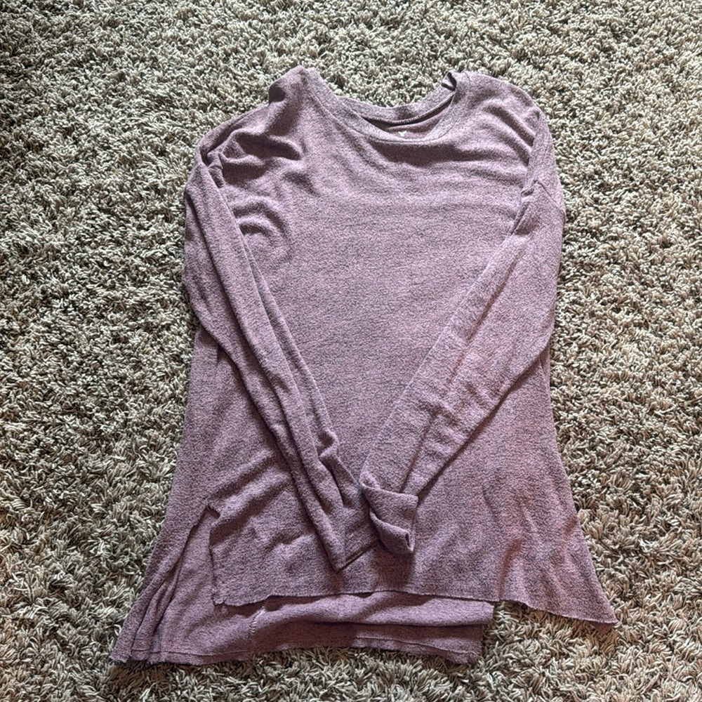 AE long sleeve soft and sexy mauve color